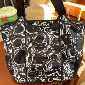 large tote bag with zipper top